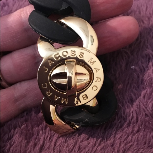 Vintage NWOT Marc Jacobs “Katie” Turn Lock Women’s Bracelet Medium - Picture 5 of 8